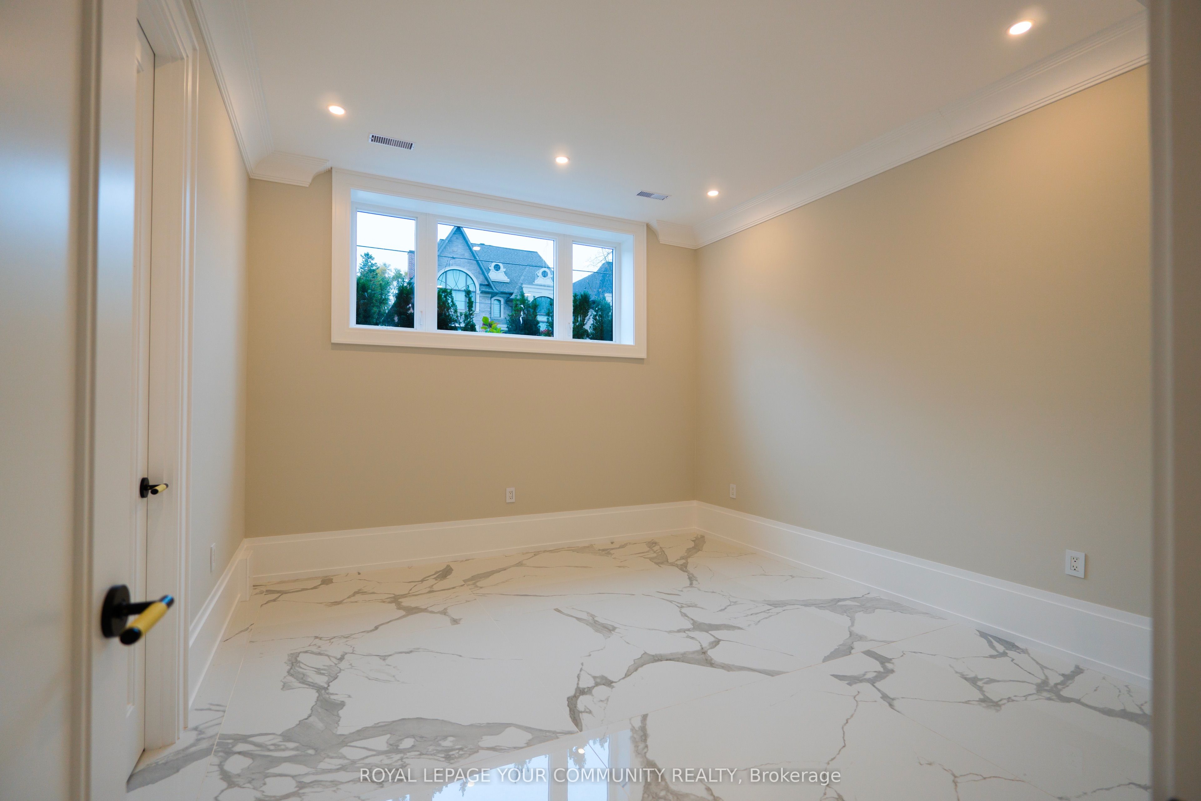 21 Birch Avenue