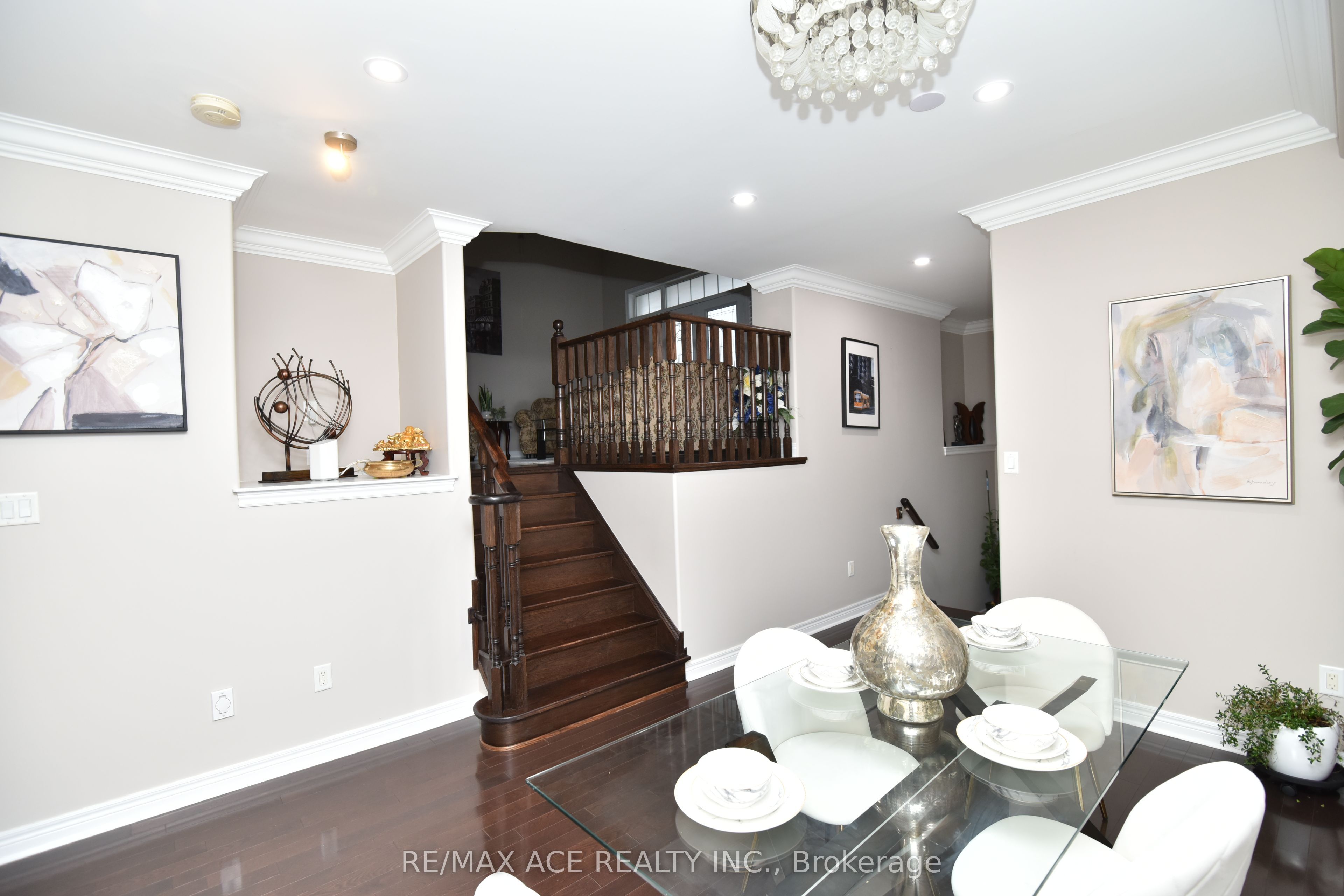 42 Grayleaf Drive
