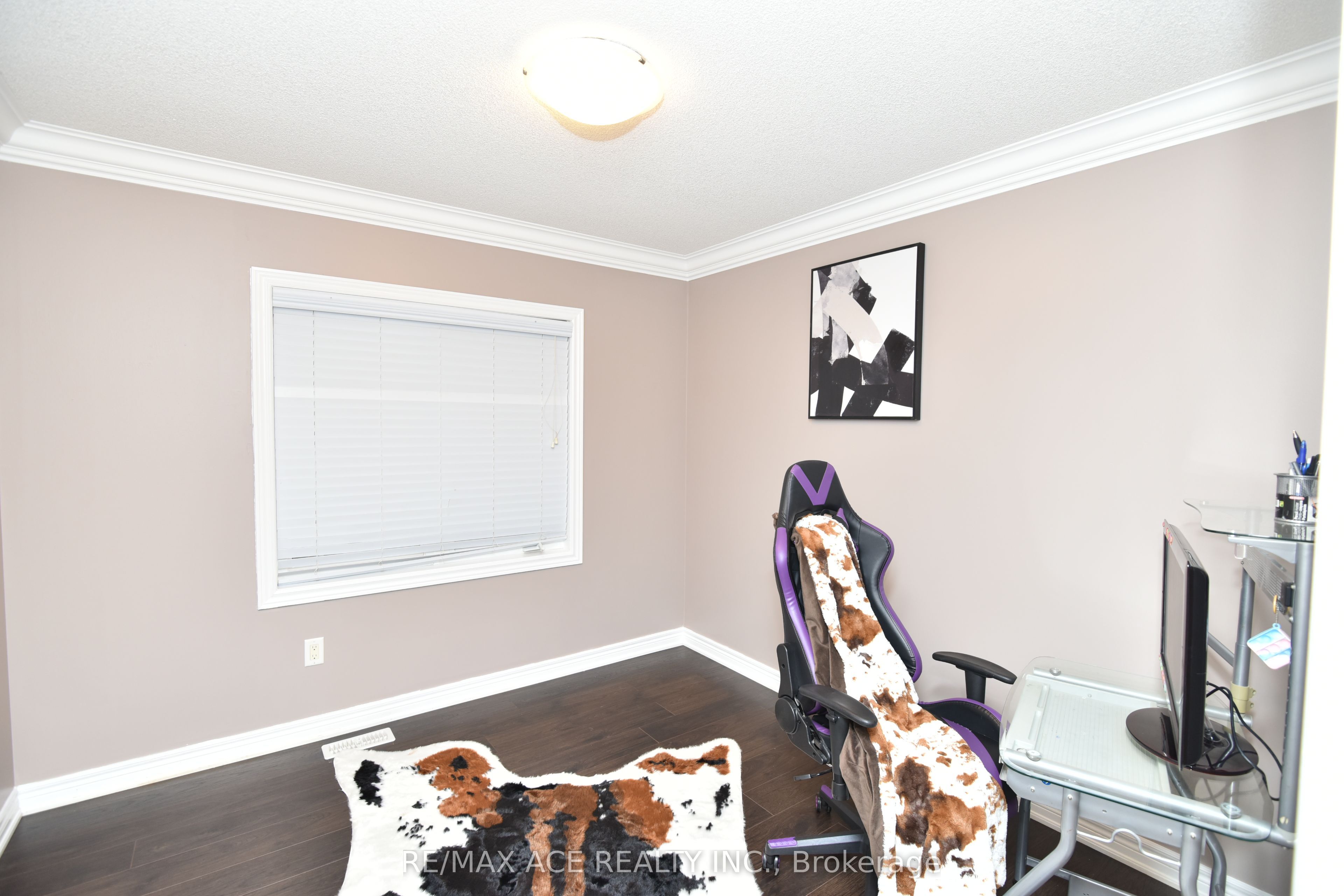 42 Grayleaf Drive