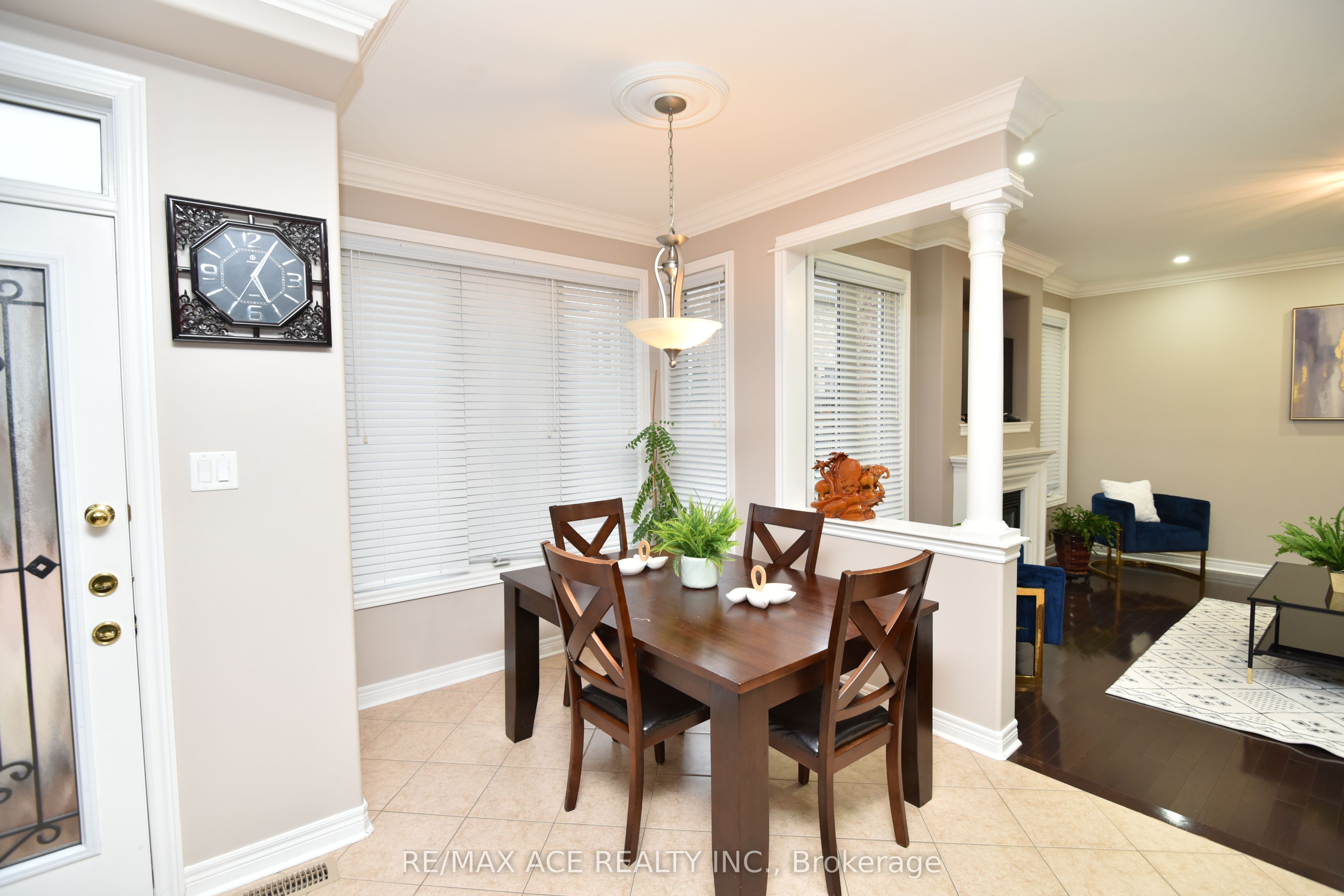 42 Grayleaf Drive