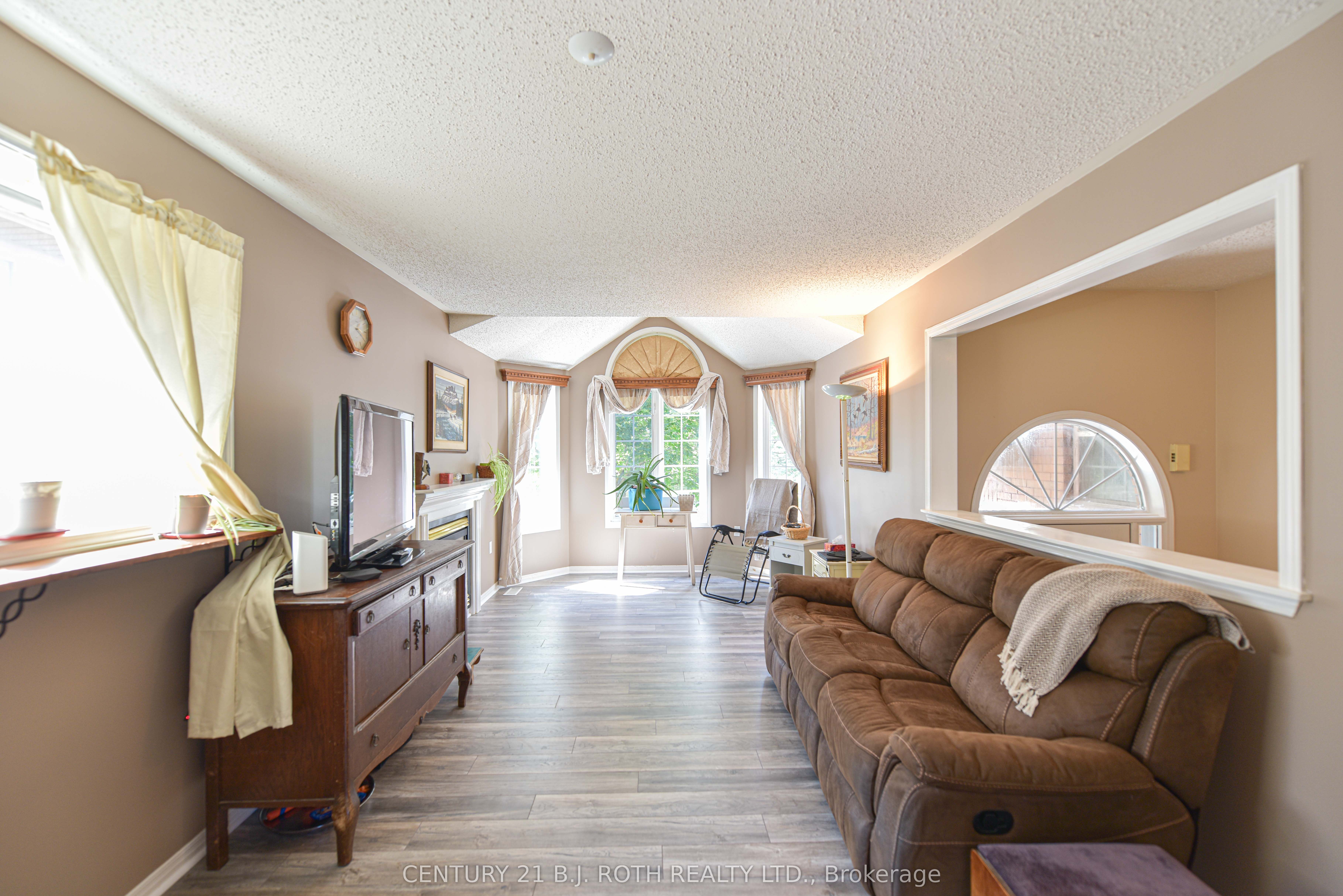 271 Collegiate Drive