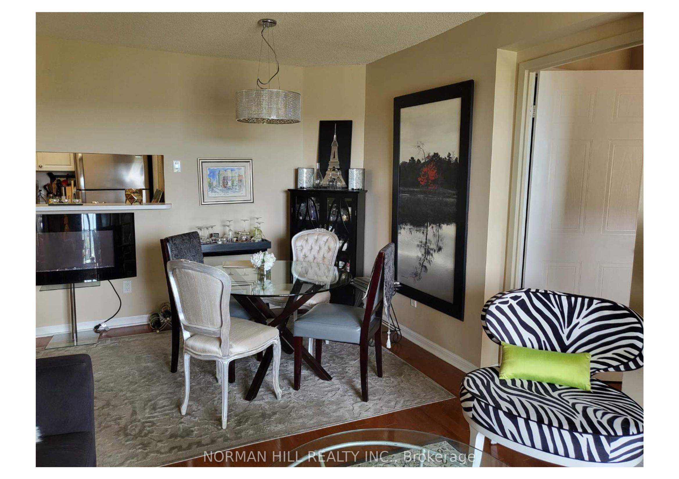 75 Ellen Street #1111