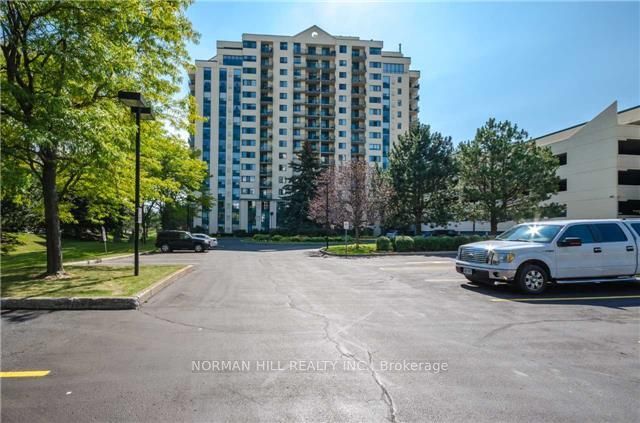 75 Ellen Street #1111