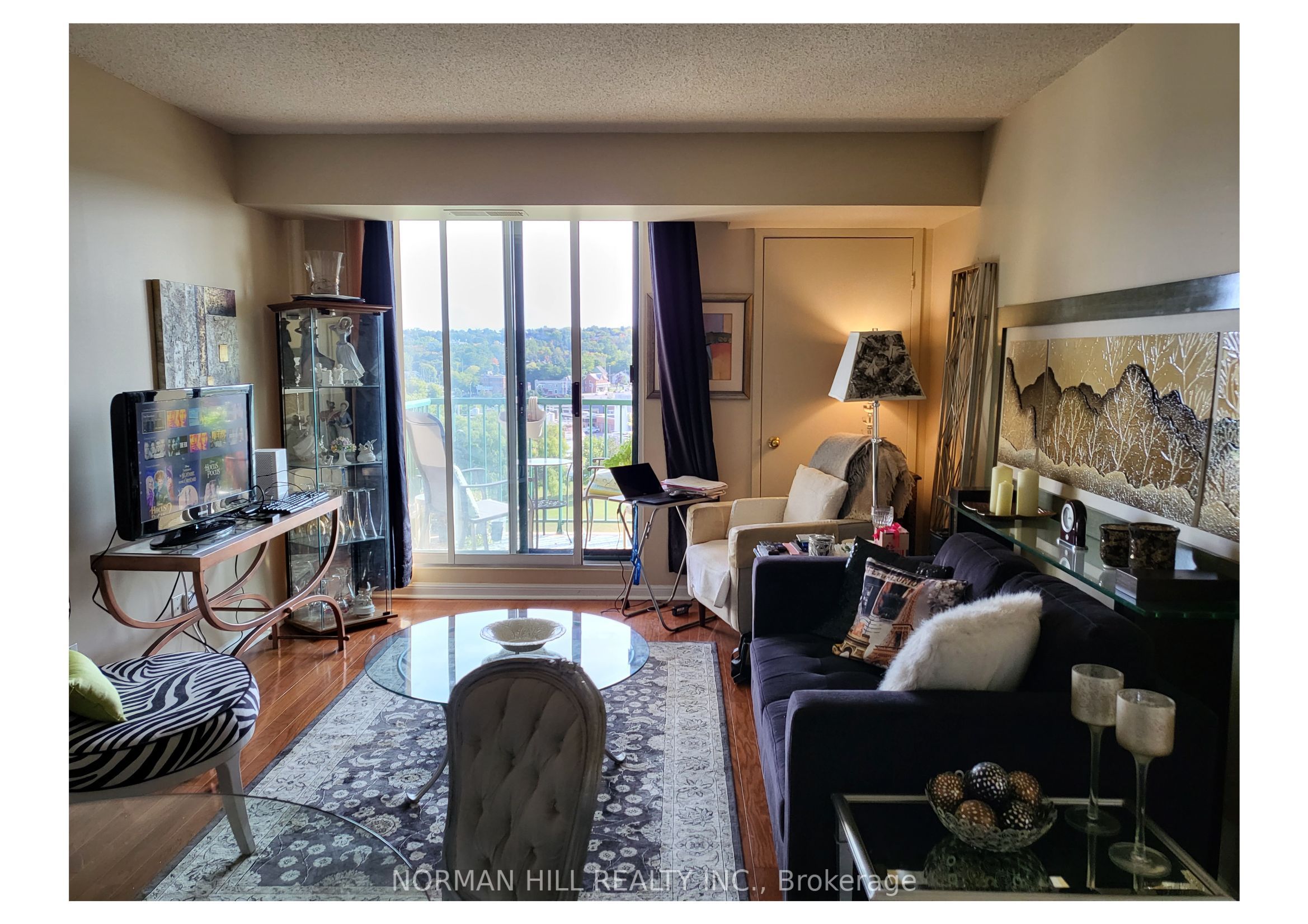 75 Ellen Street #1111