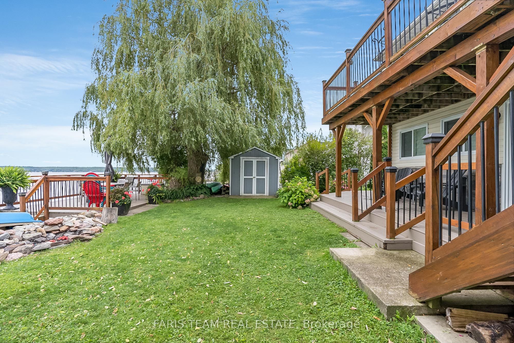 282 Robins Point Road