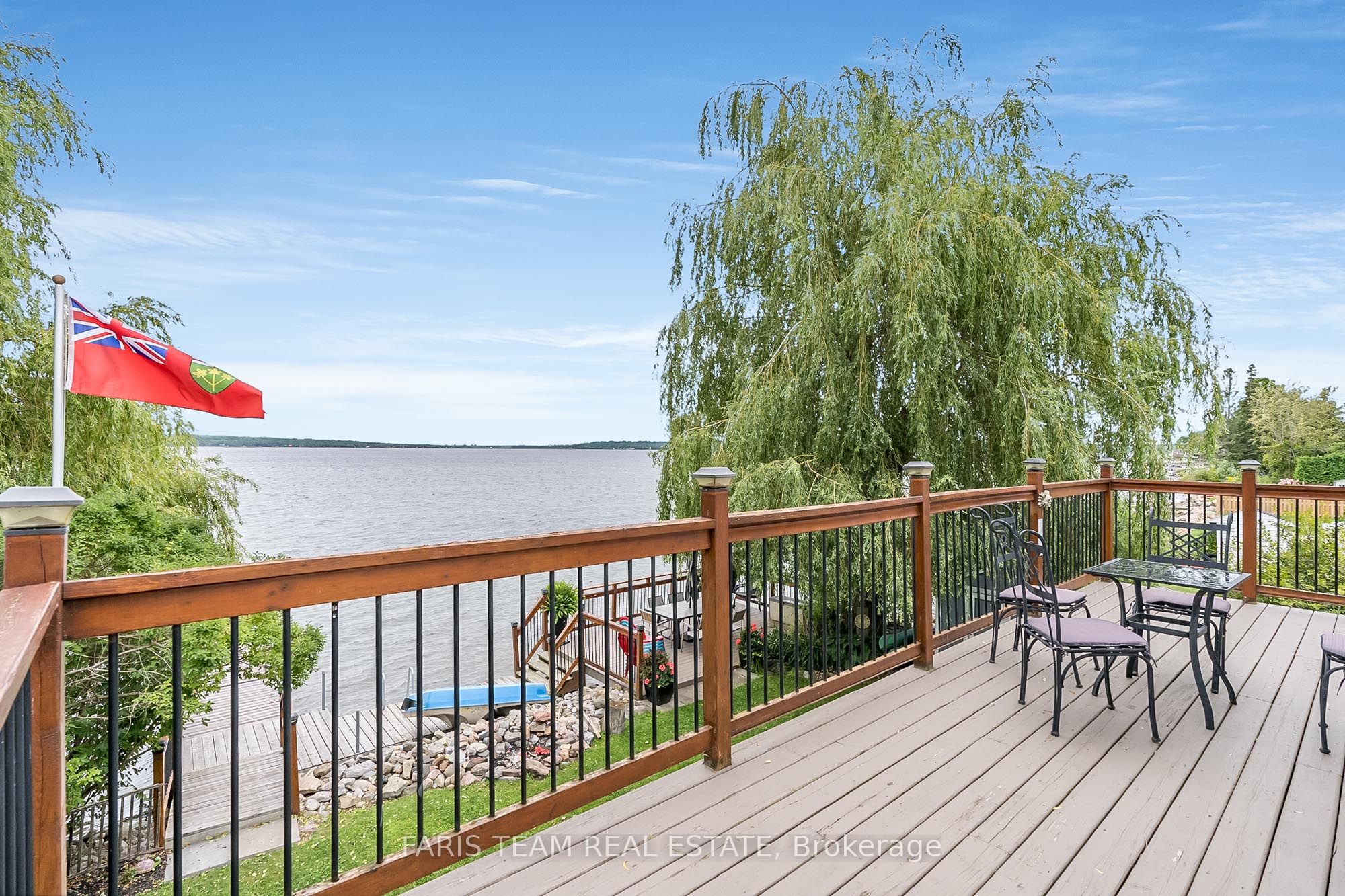 282 Robins Point Road