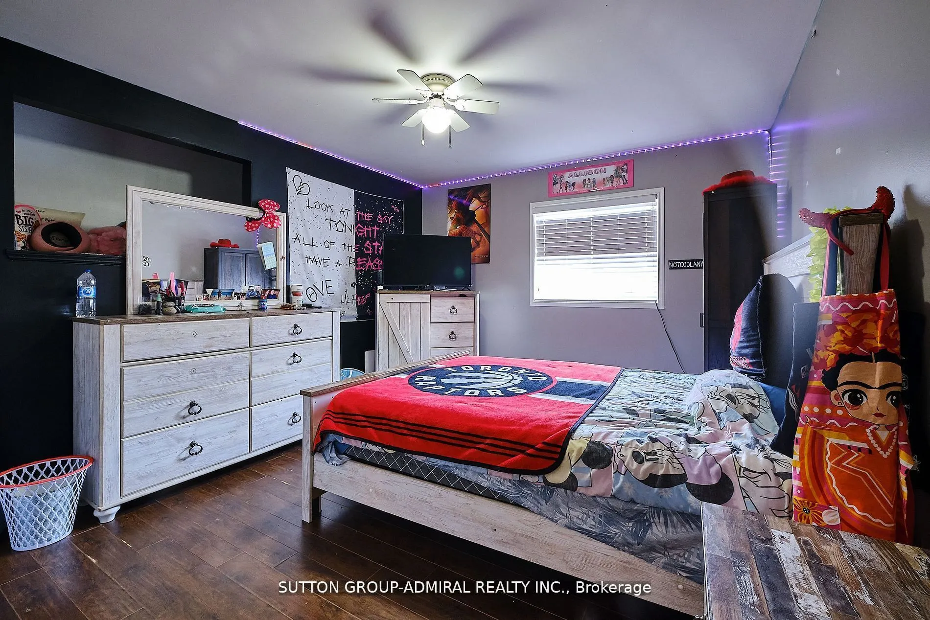 20 Wasaga Sands Drive