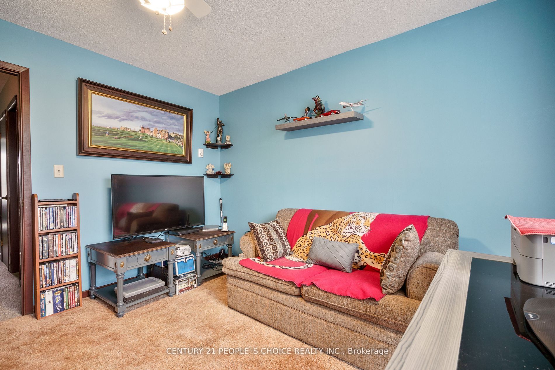 4 Paradise Boulevard #3