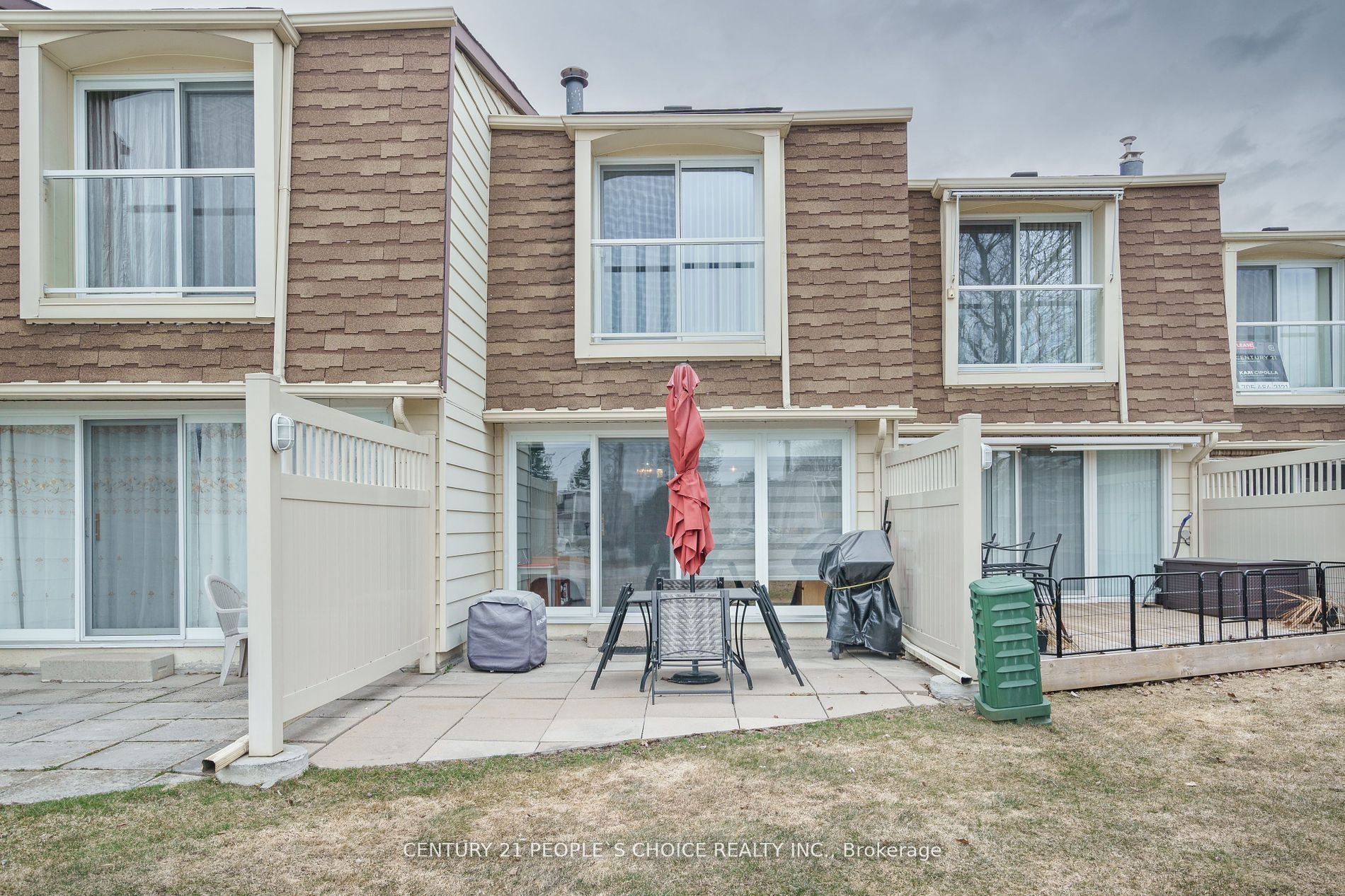 4 Paradise Boulevard #3