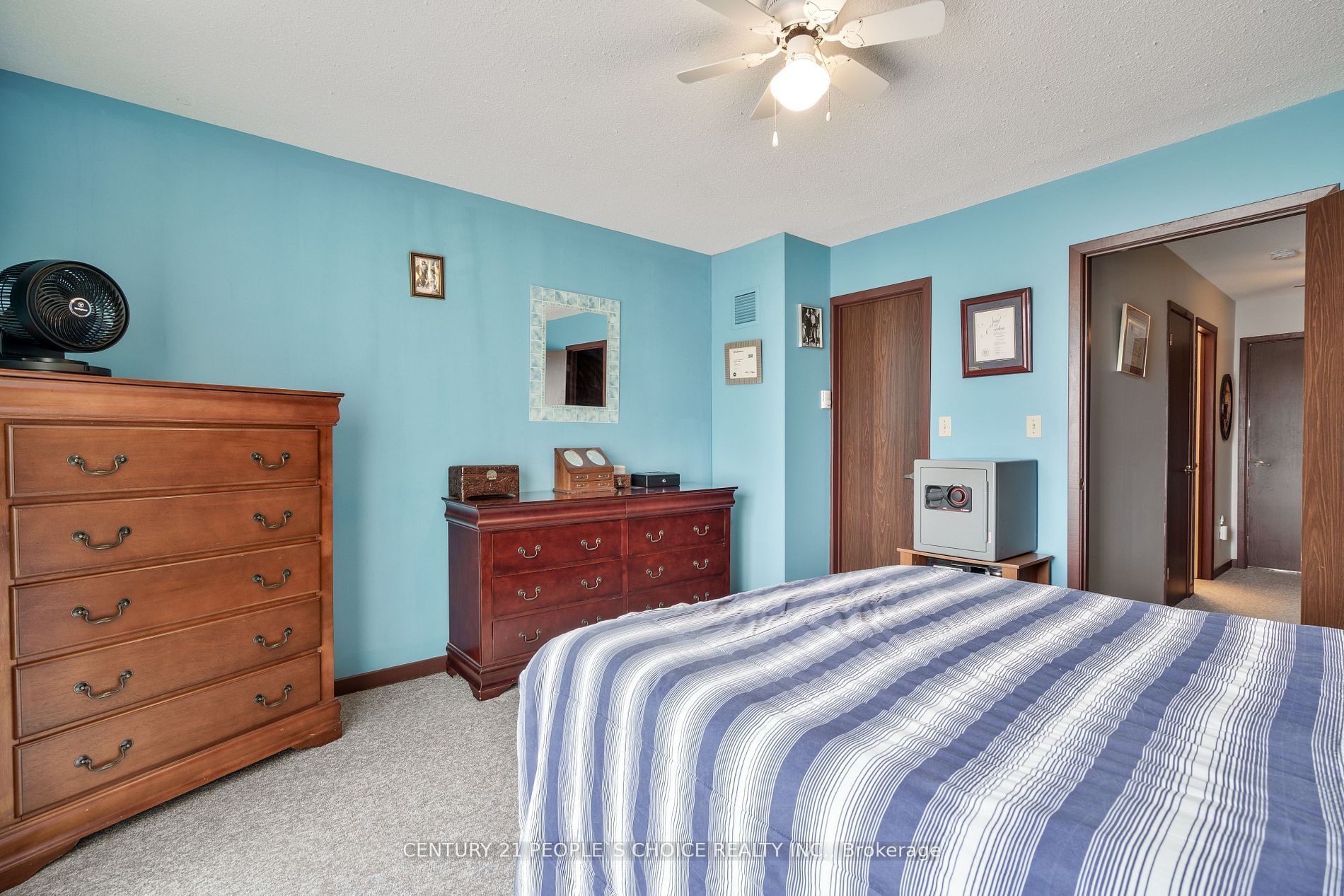4 Paradise Boulevard #3