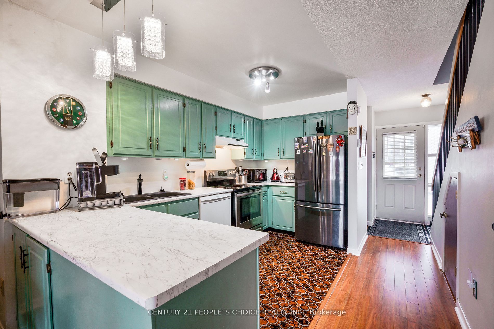 4 Paradise Boulevard #3