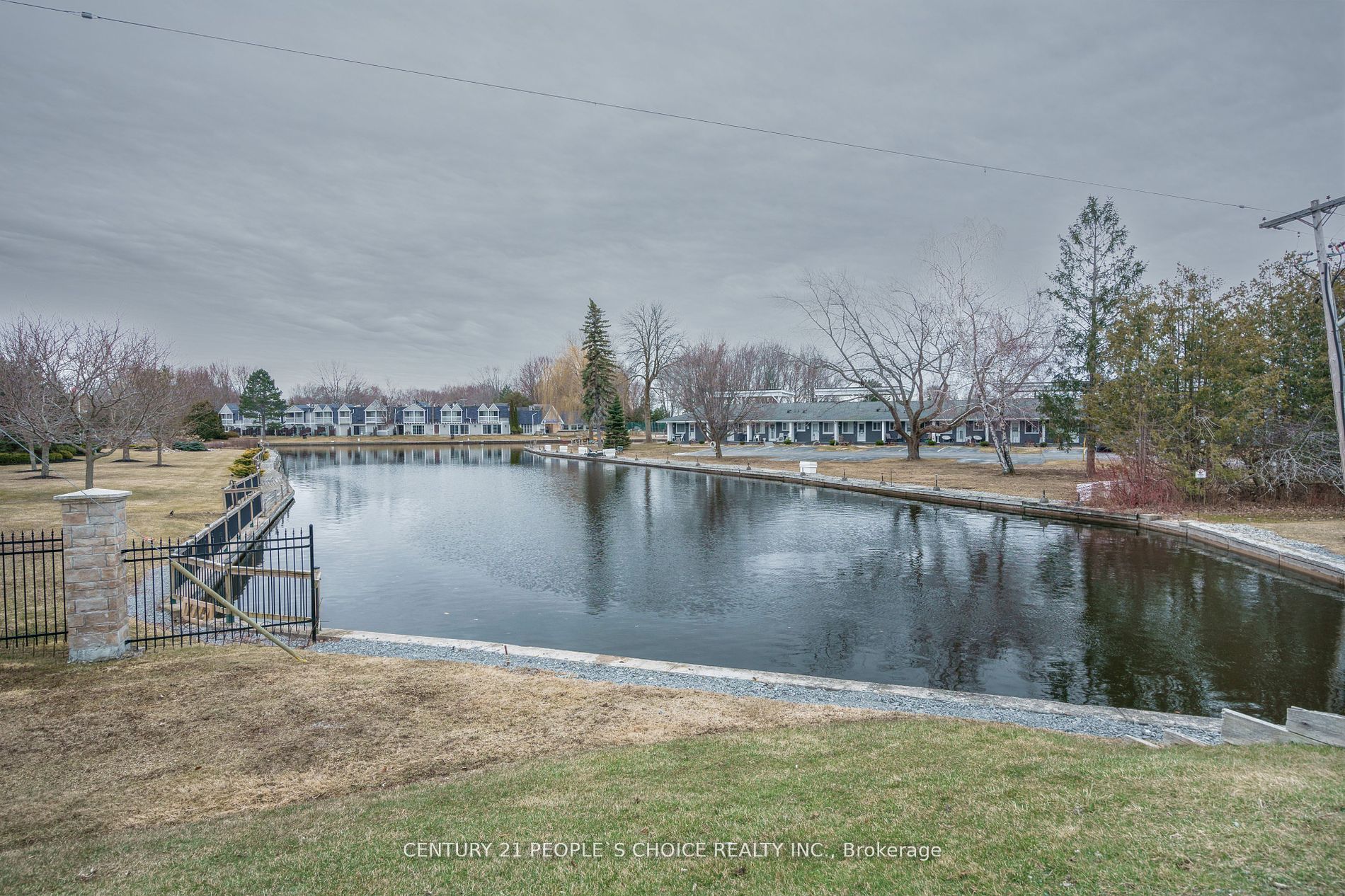 4 Paradise Boulevard #3