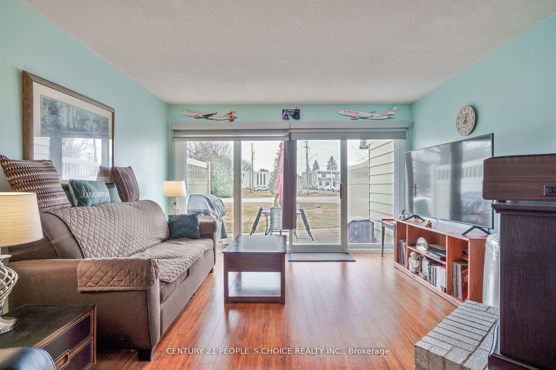 4 Paradise Boulevard #3