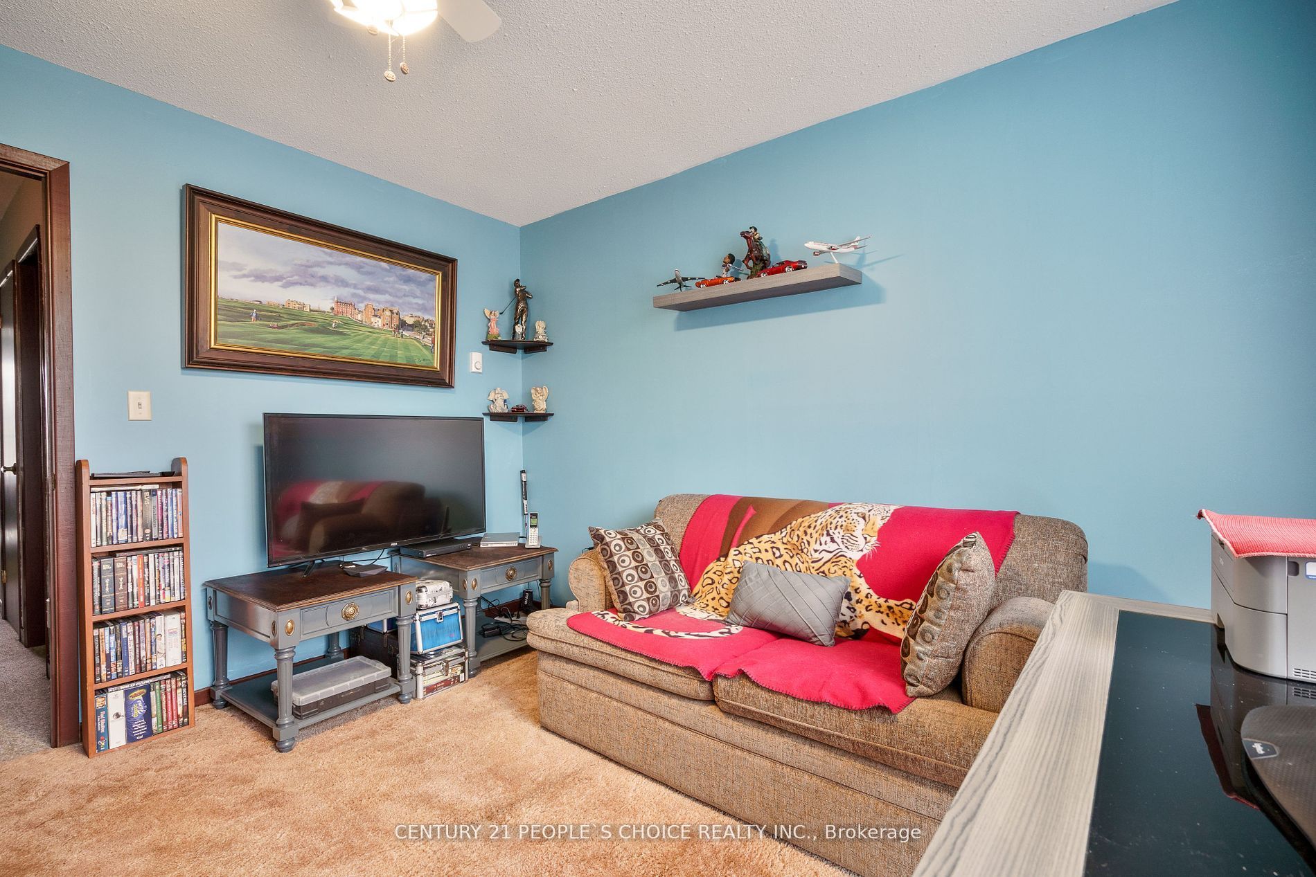 4 Paradise Boulevard #3