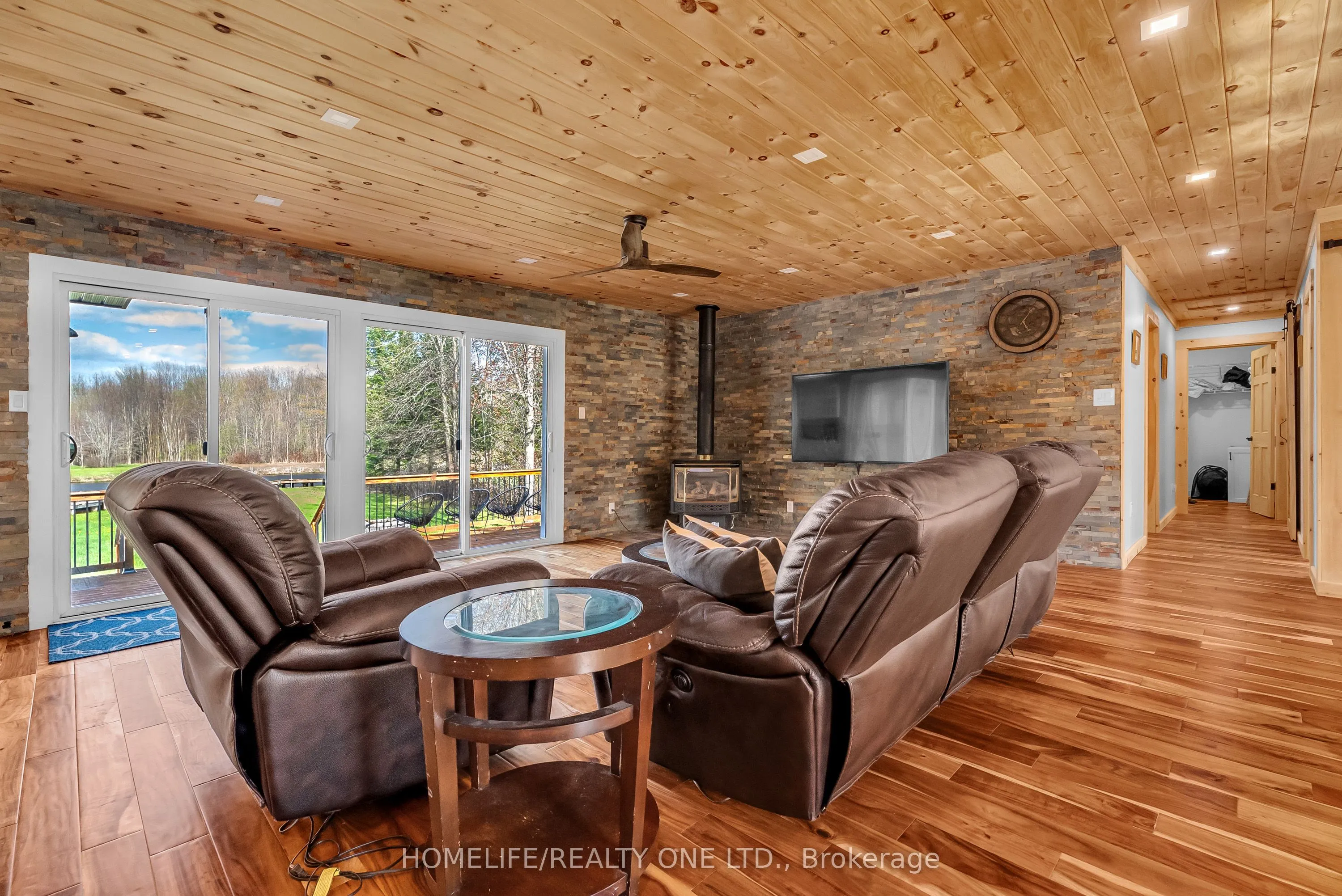 4055 Glen Cedar Drive