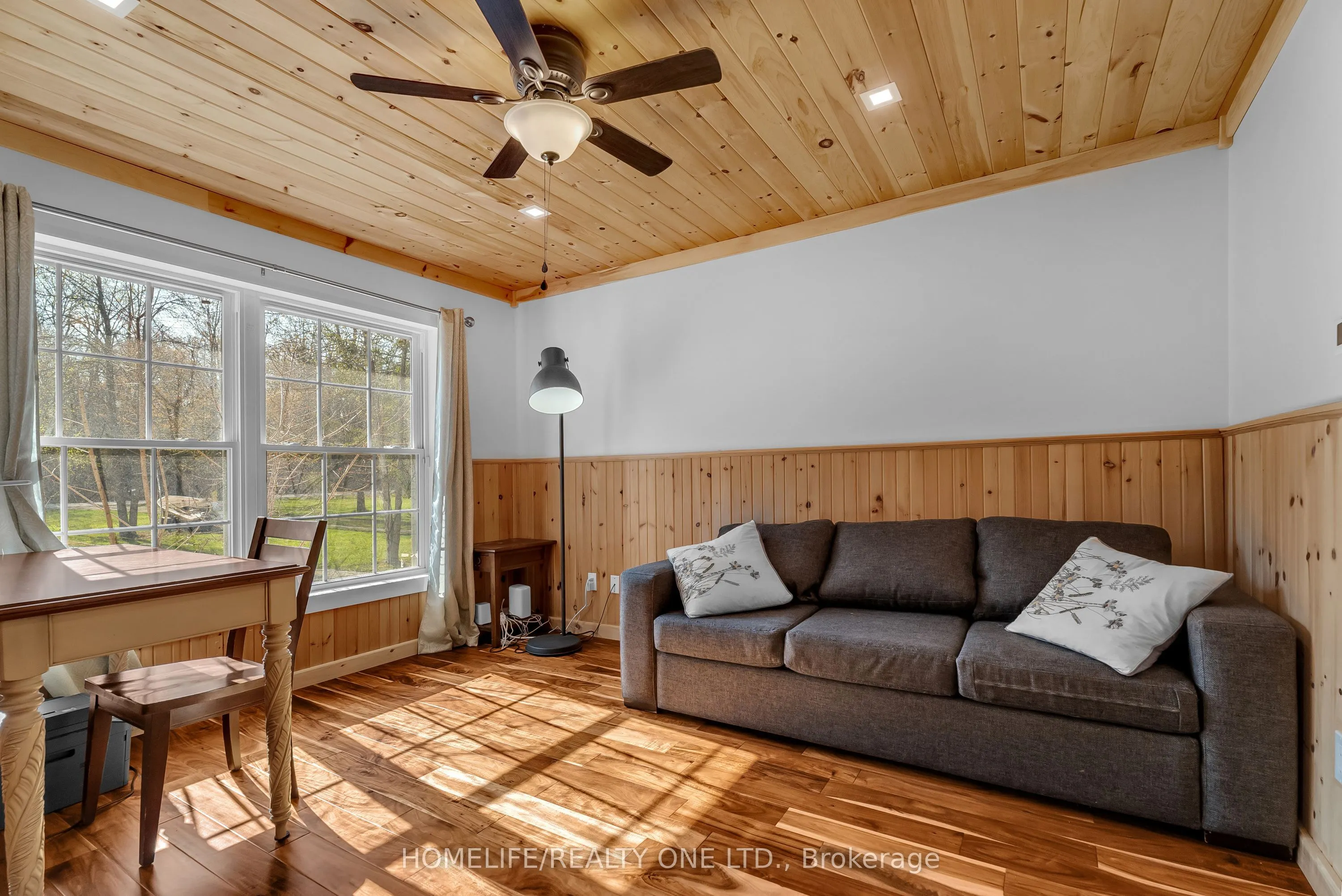 4055 Glen Cedar Drive