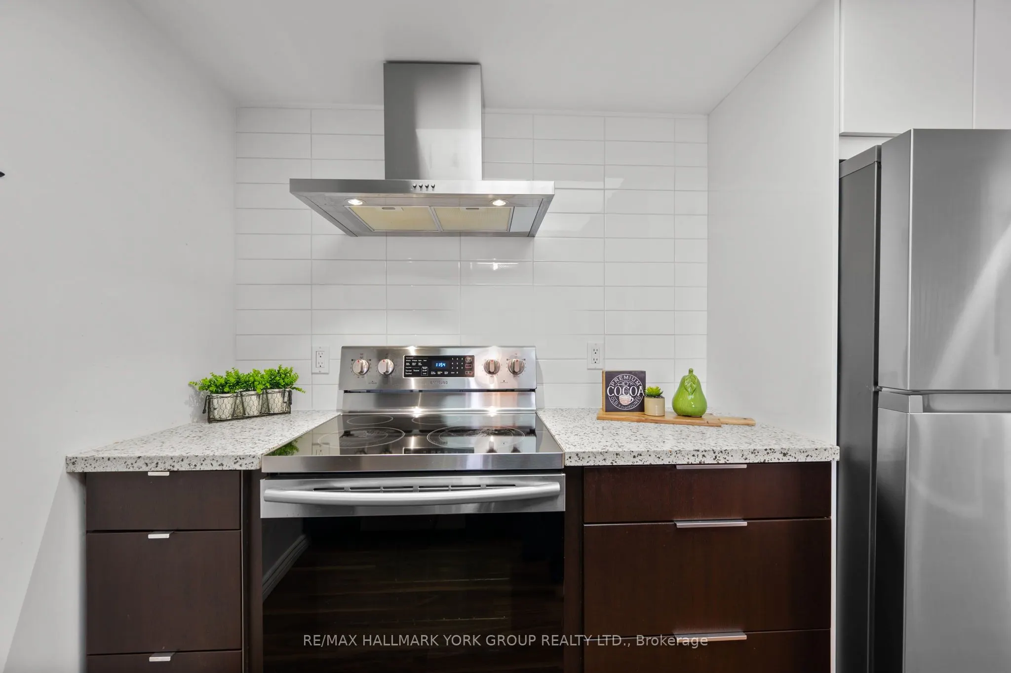 65 Ellen Street #1407
