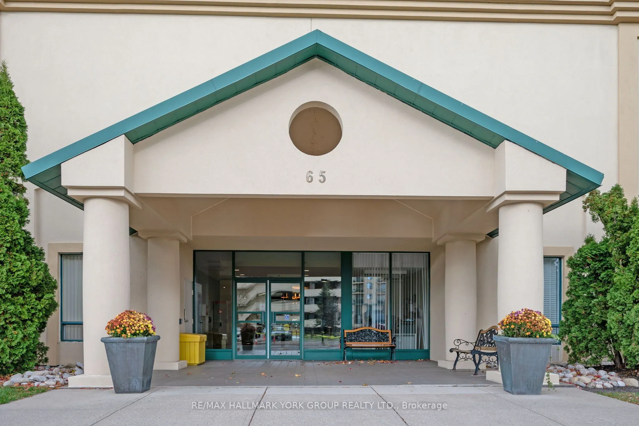 65 Ellen Street #1407