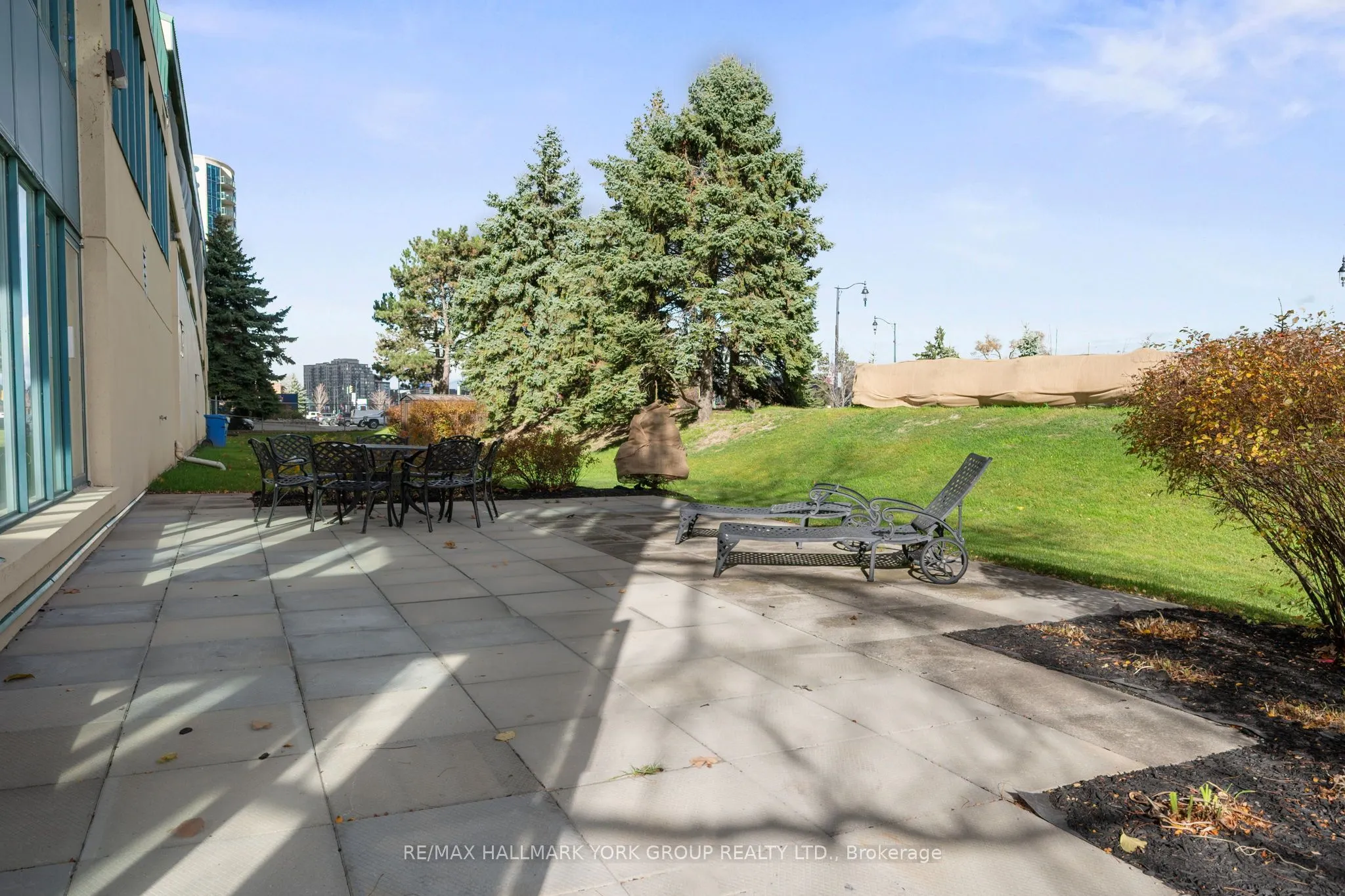 65 Ellen Street #1407