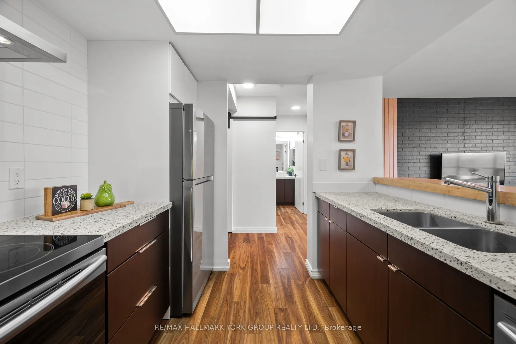 65 Ellen Street #1407