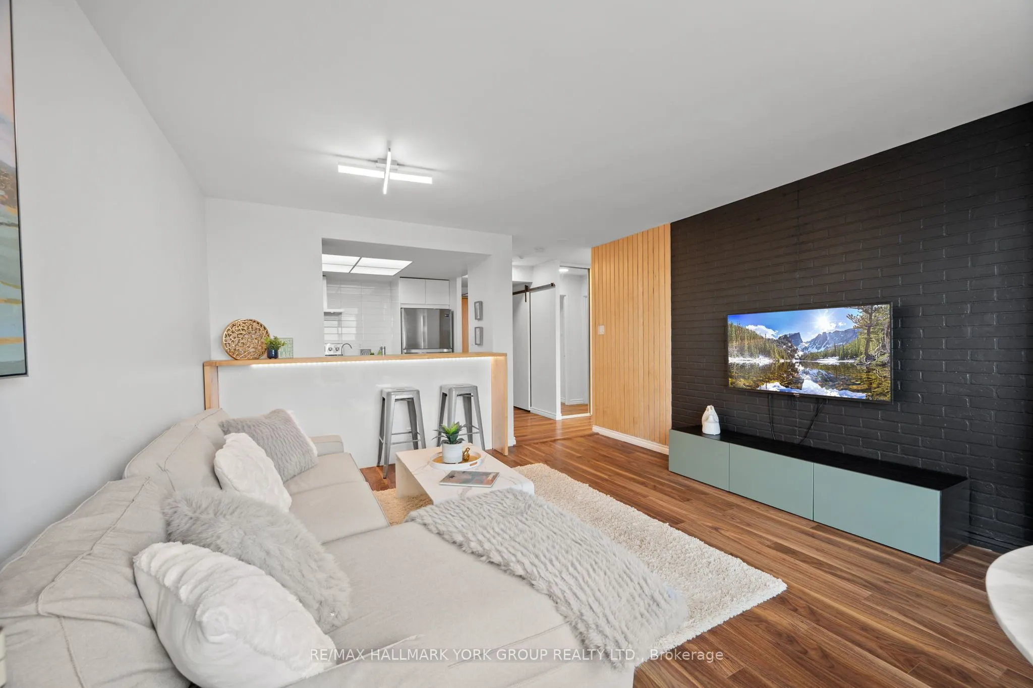 65 Ellen Street #1407
