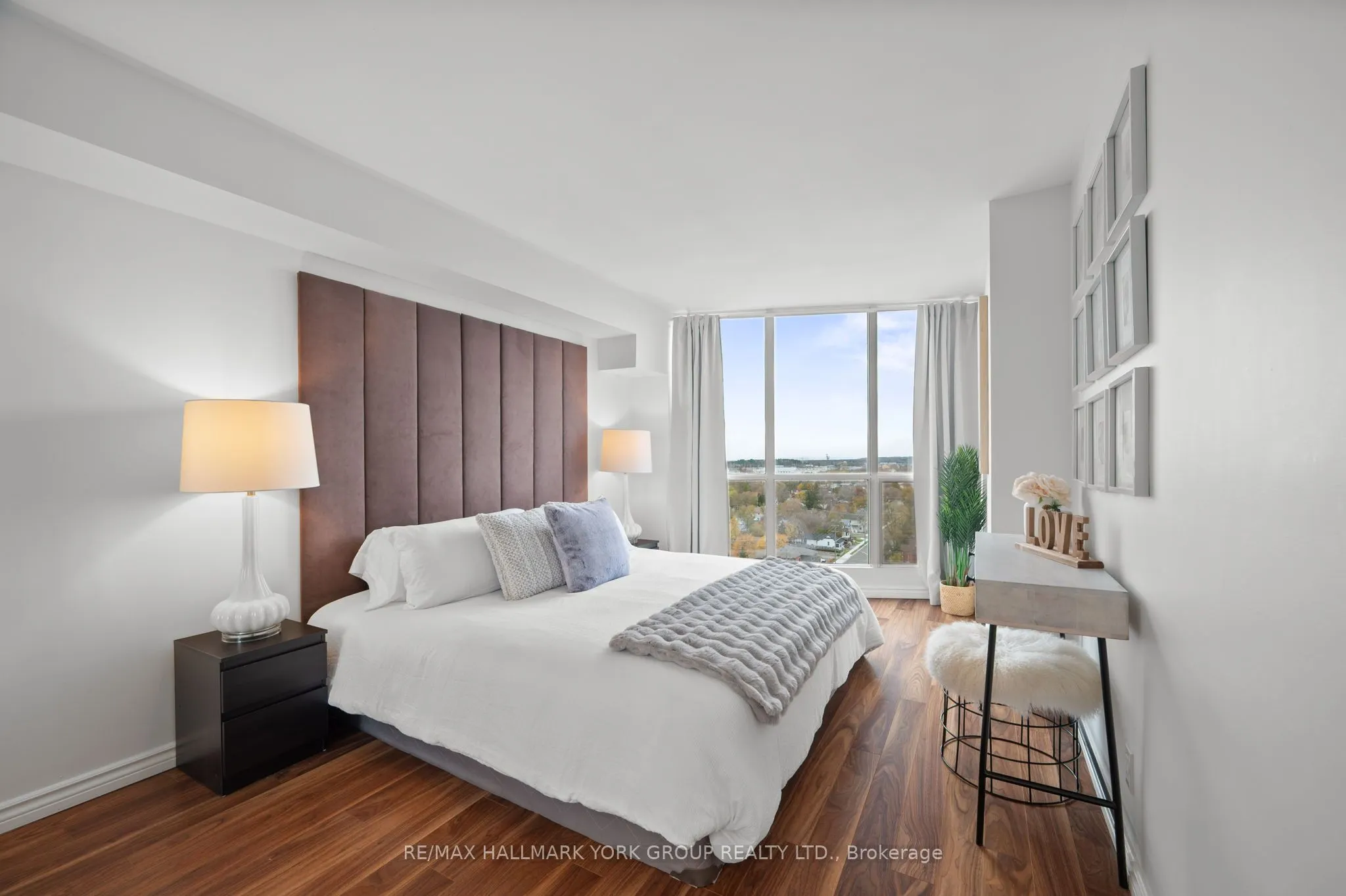 65 Ellen Street #1407