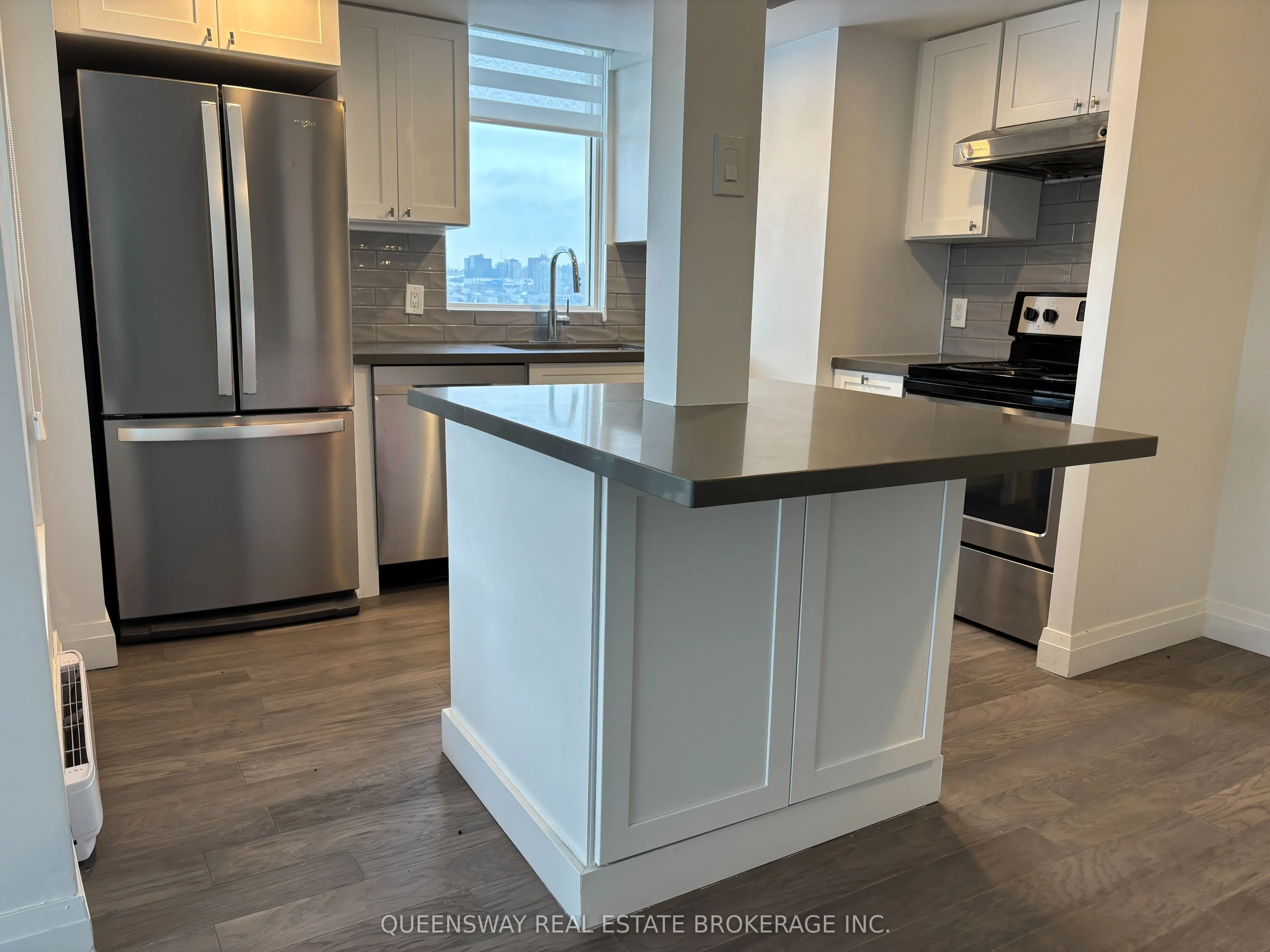 75 Ellen Street, #904