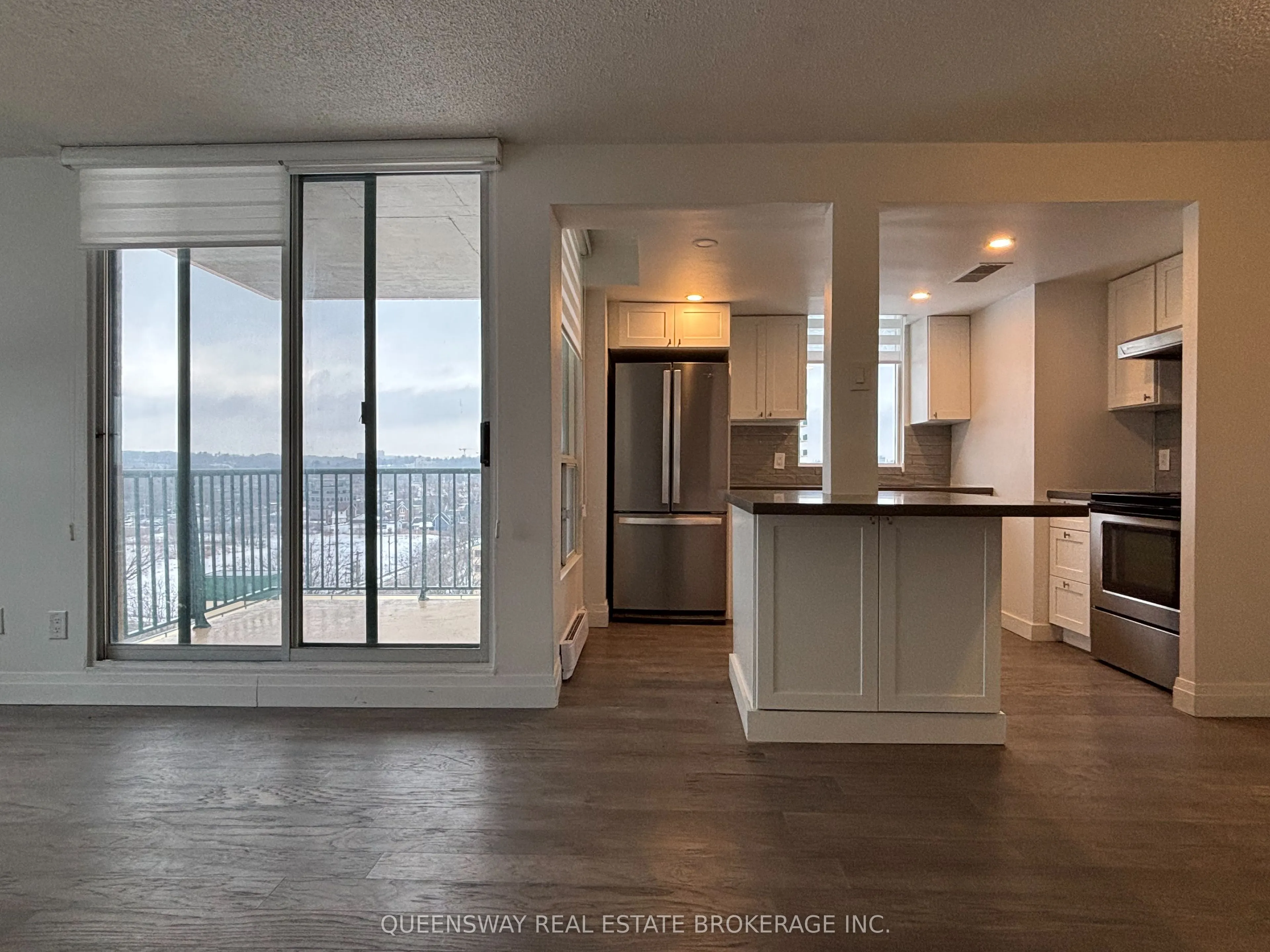 75 Ellen Street, #904