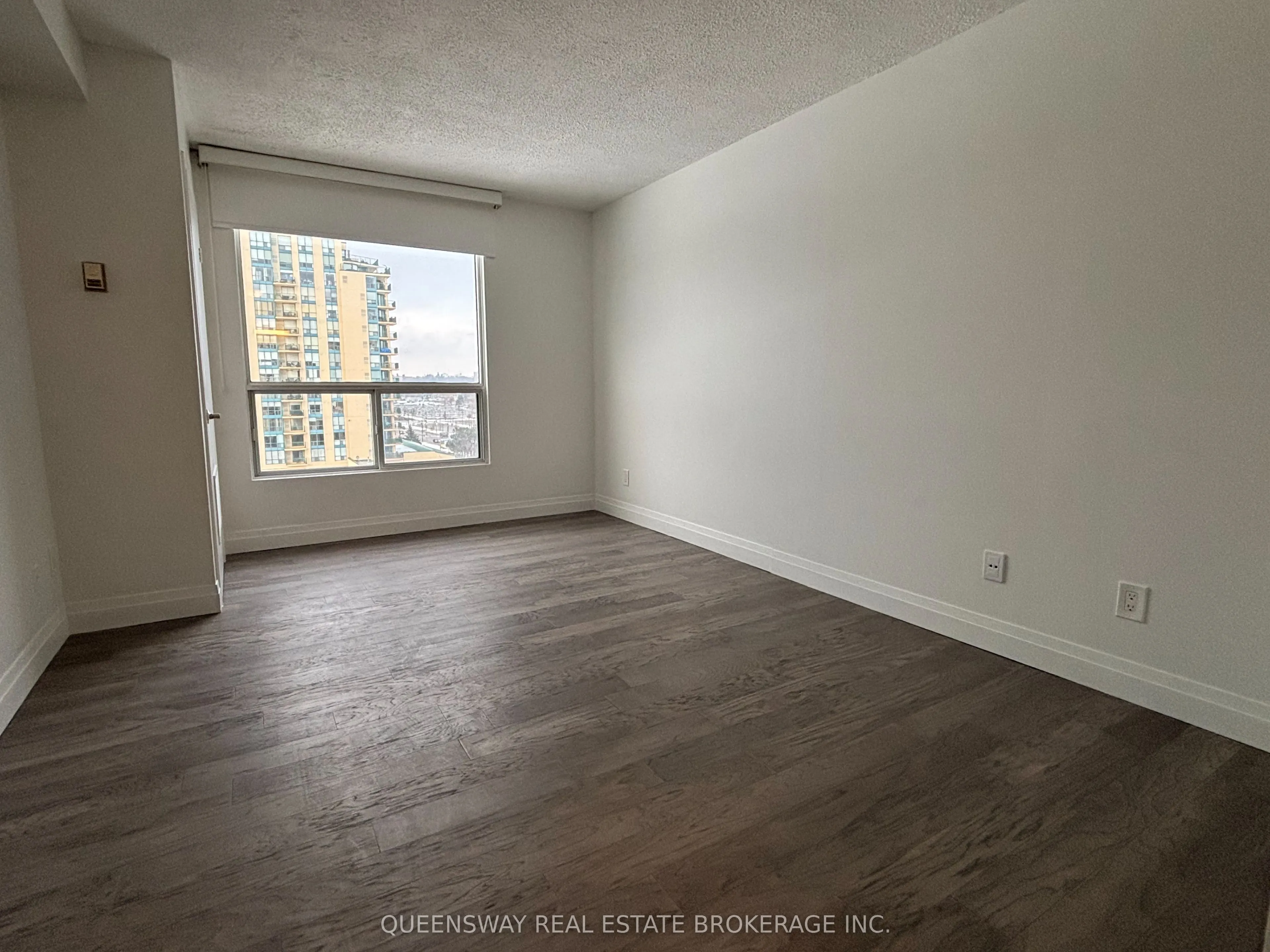 75 Ellen Street, #904