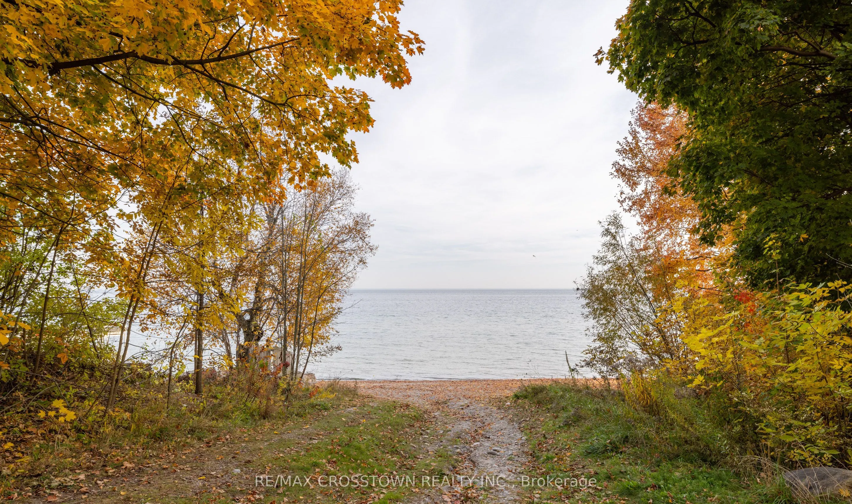 47 Lakeshore Road W