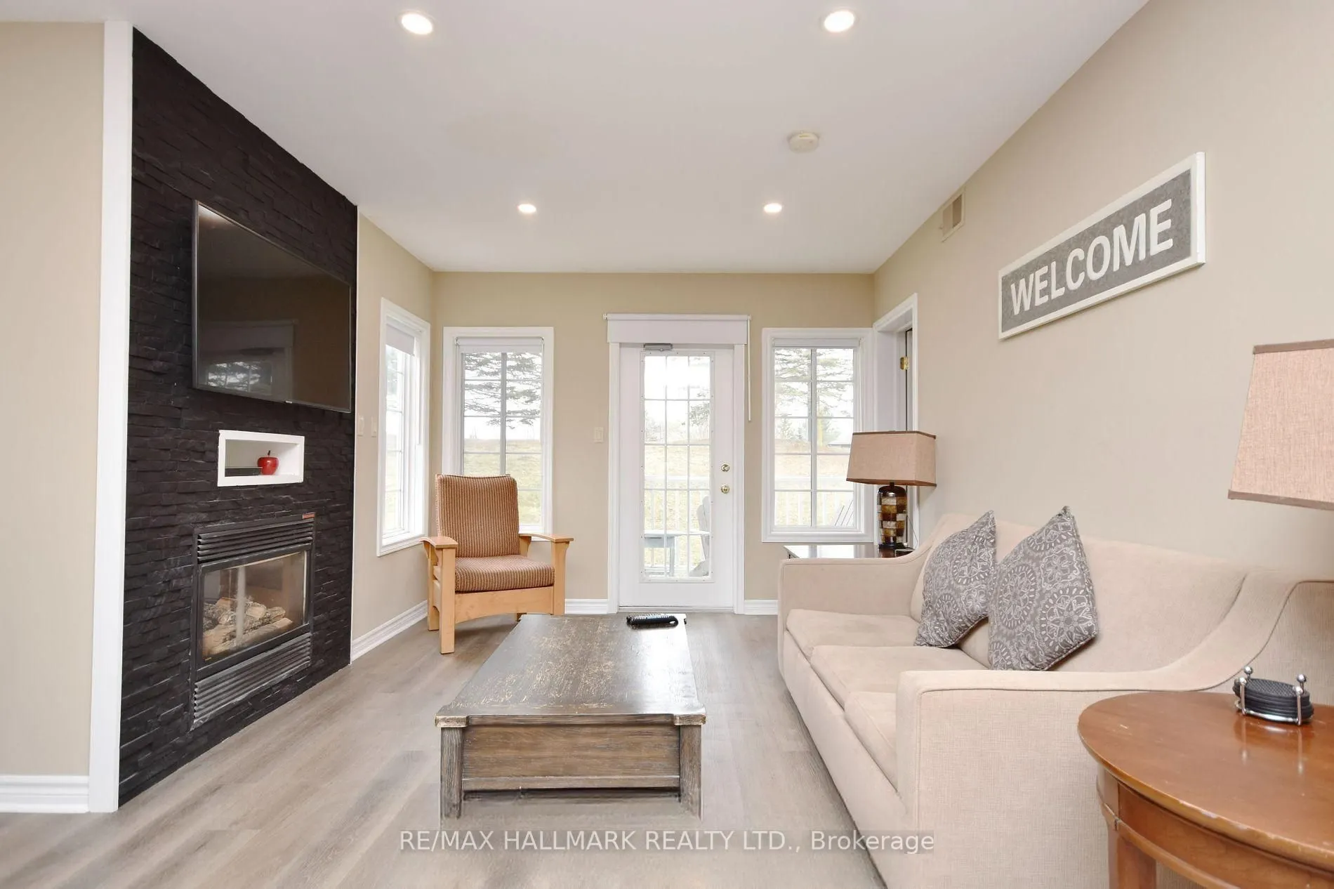 90 Highland Drive #2014/15