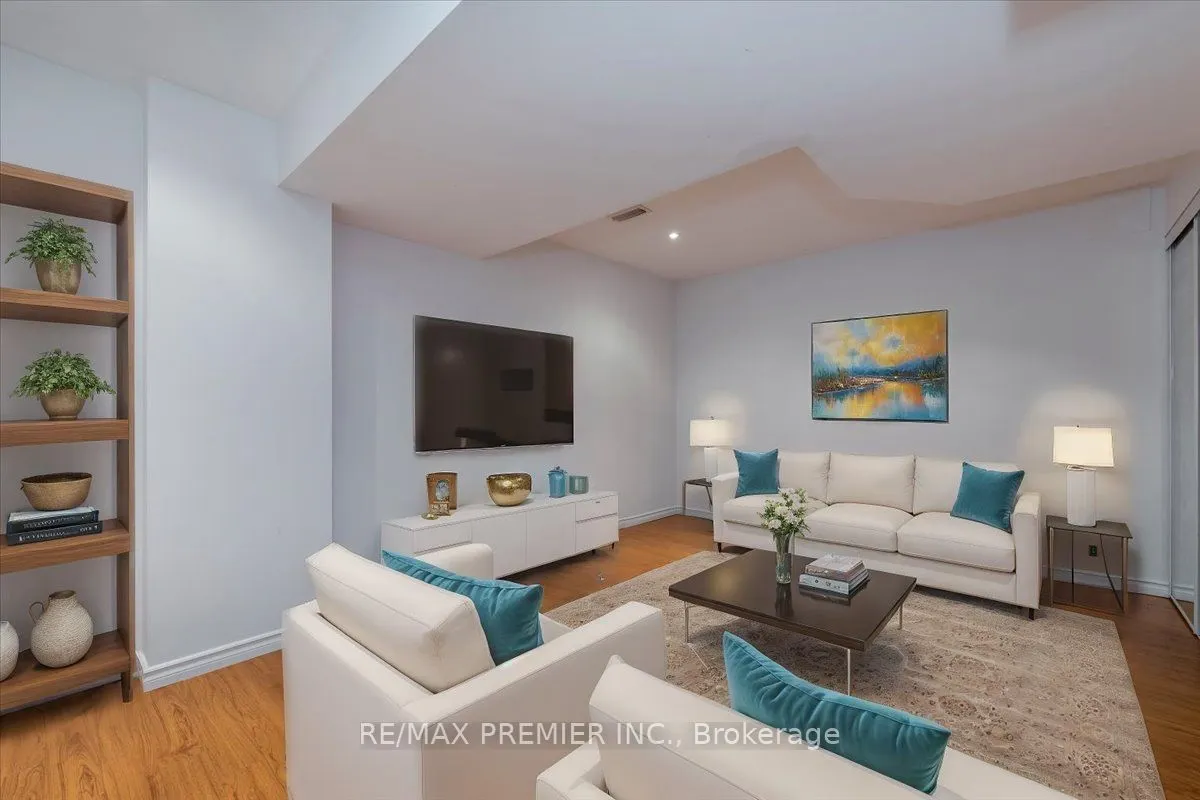 75 Prince William Way #6