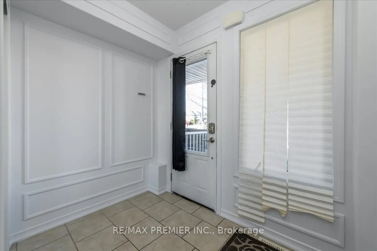 75 Prince William Way #6
