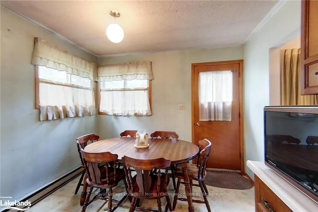 828 OXBOW PARK Drive