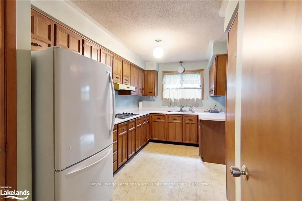 828 OXBOW PARK Drive