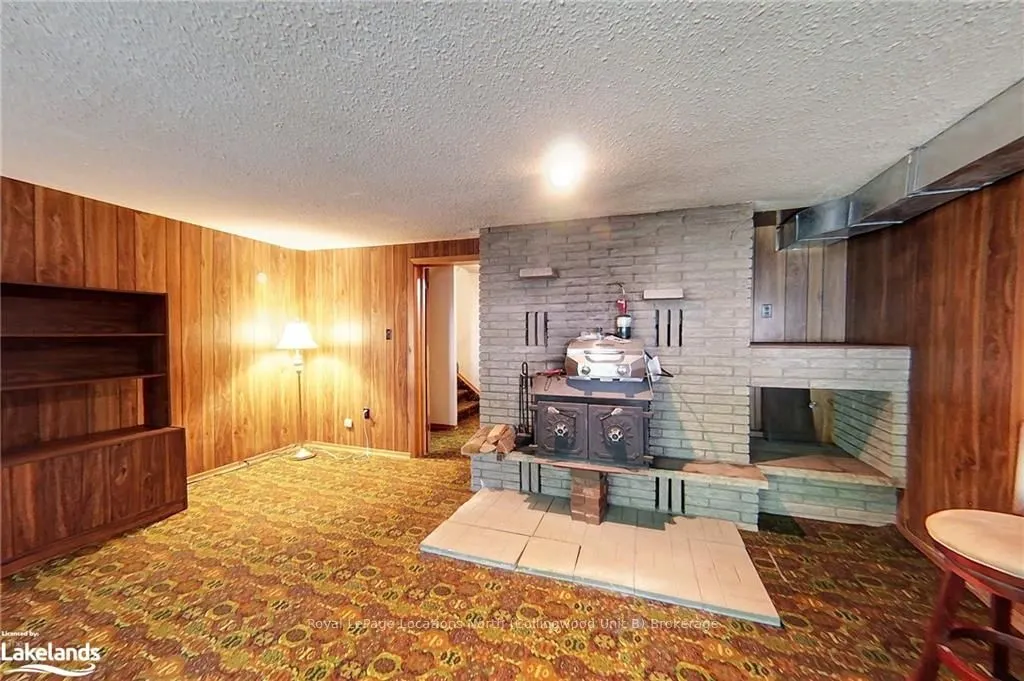 828 OXBOW PARK Drive