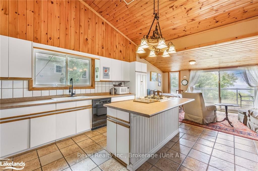 64 WAHNEKEWENING Drive