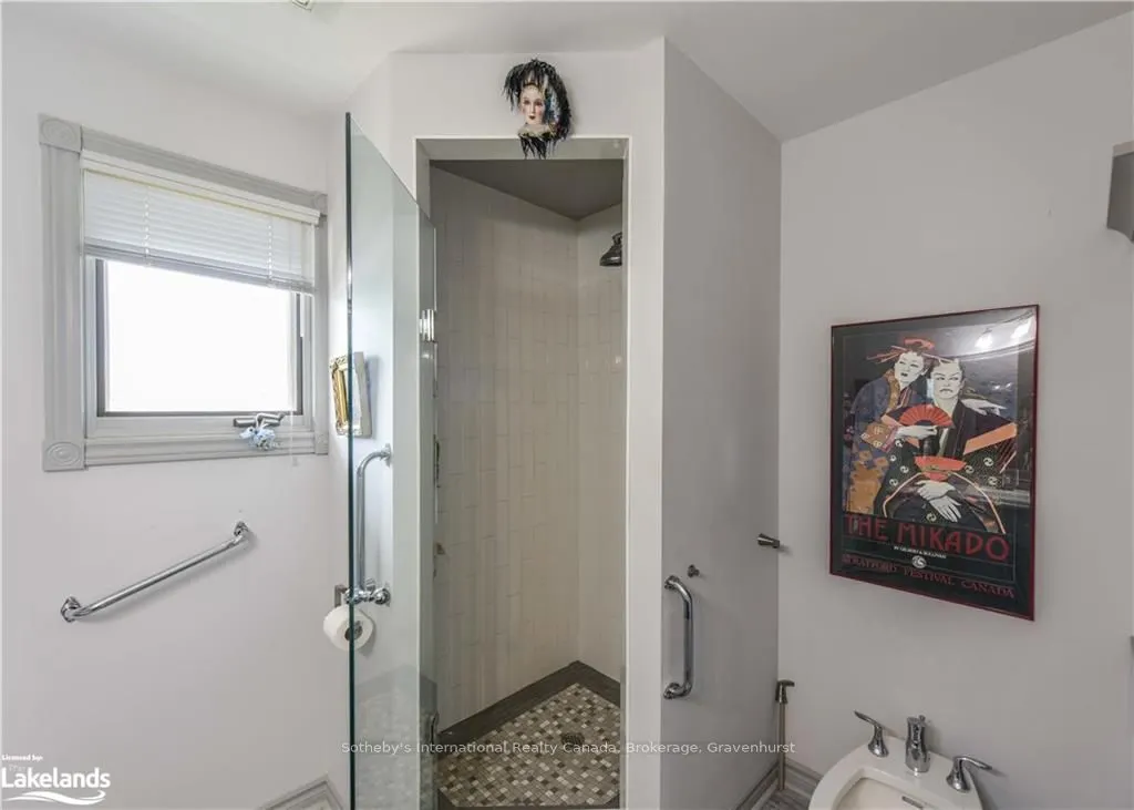 10 MUSEUM Drive, #101