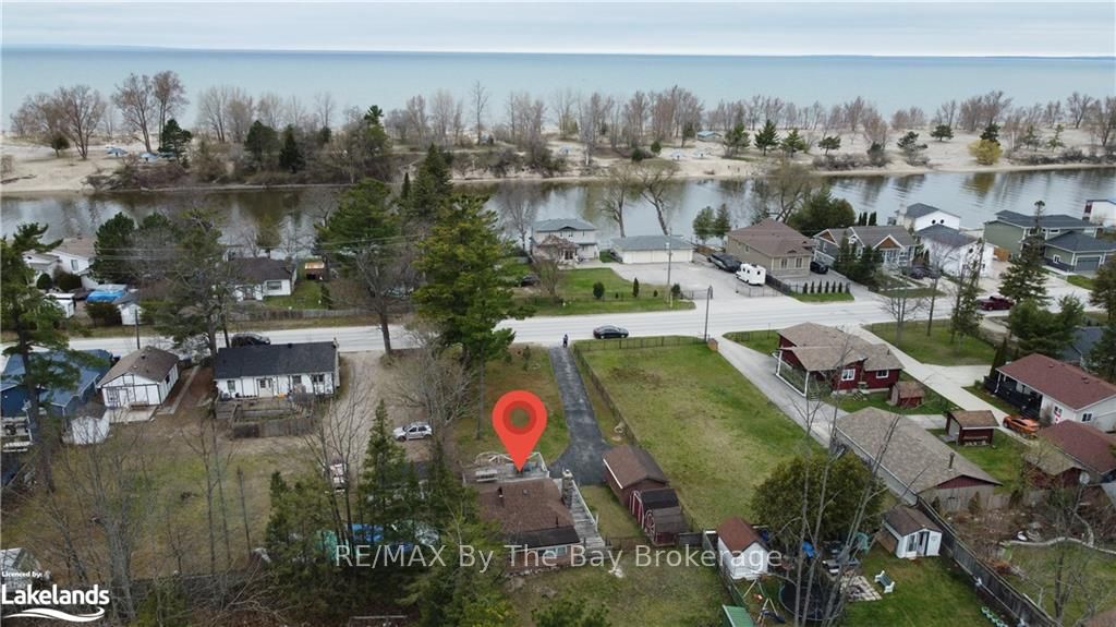 125 RIVER Road E