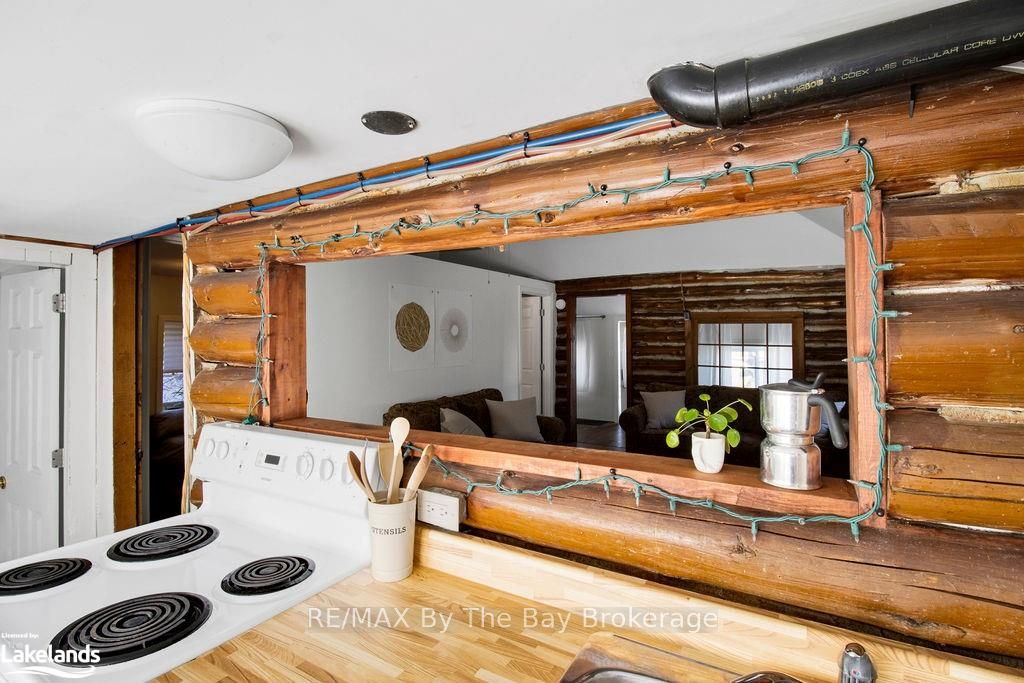 125 RIVER Road E