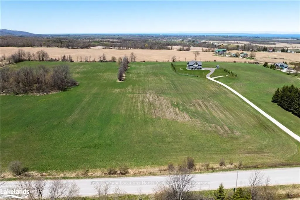 22 SYDENHAM Trail W