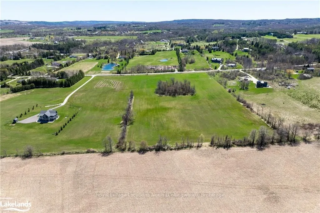 22 SYDENHAM Trail W