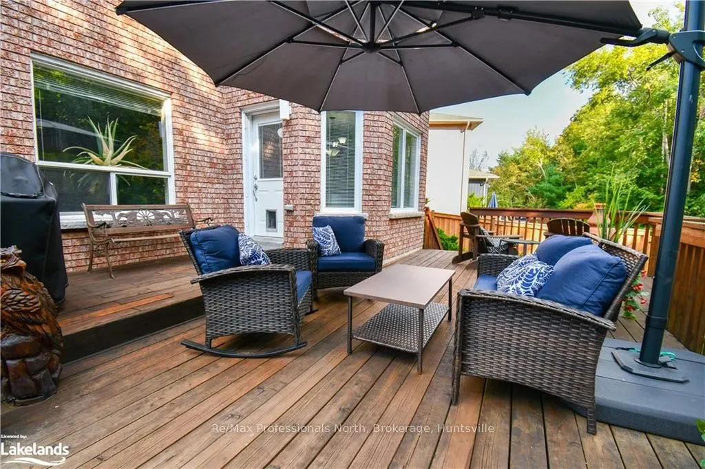 5 MCCUTCHEON Court