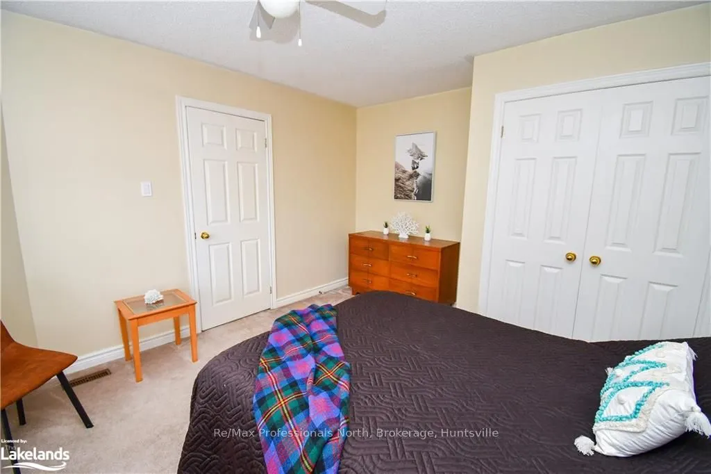 5 MCCUTCHEON Court