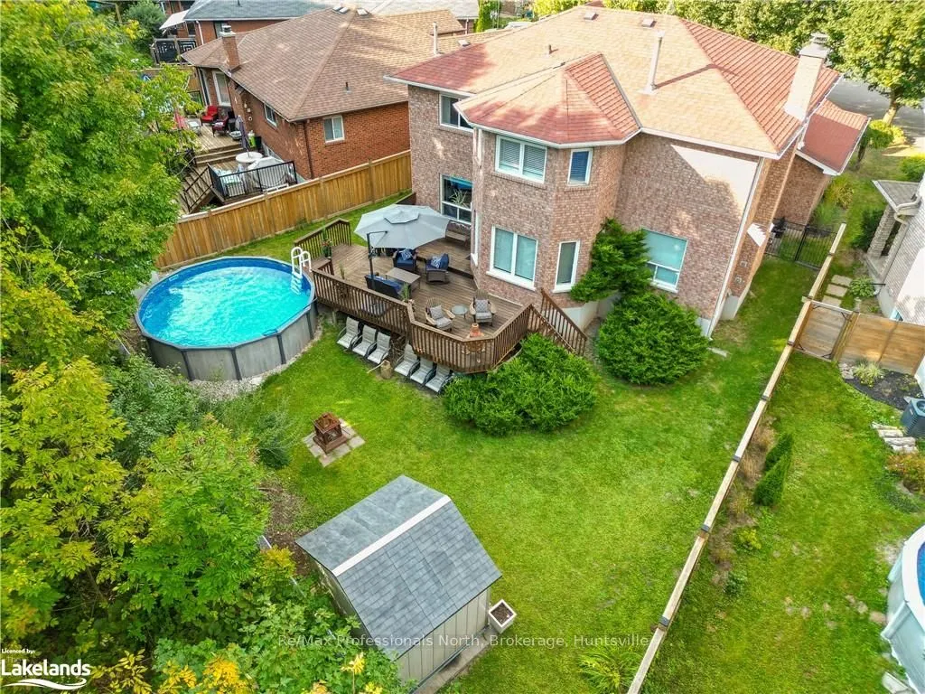 5 MCCUTCHEON Court