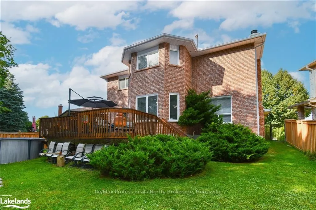 5 MCCUTCHEON Court