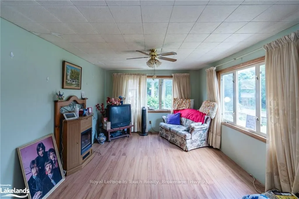 3338 COX Drive