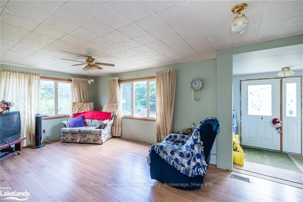 3338 COX Drive