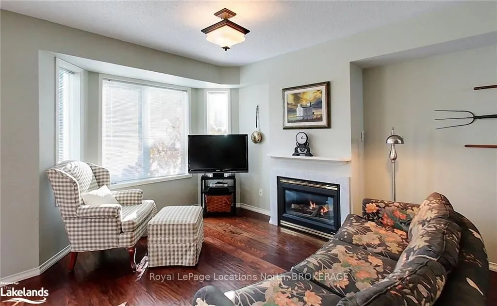 9 VALLEYMEDE Court #34