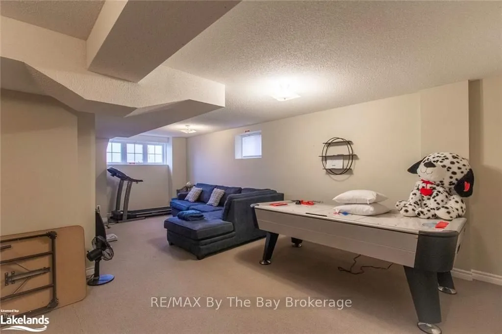 48 ROSE VALLEY Way